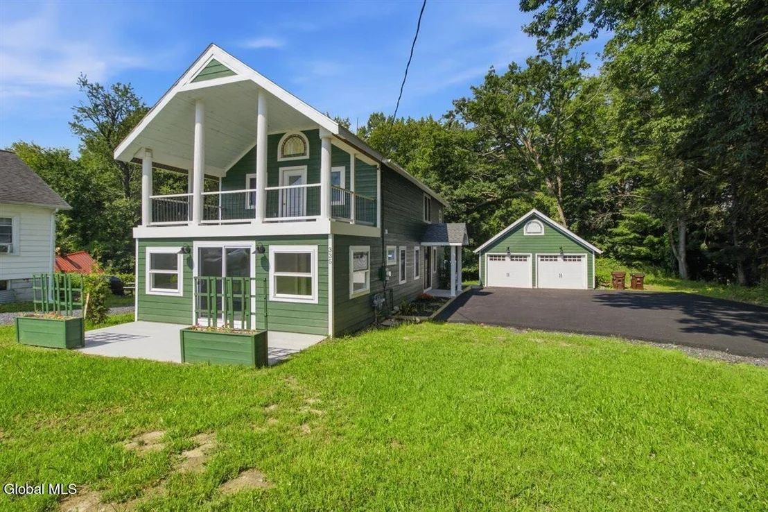 Photo of 335 Maple Road