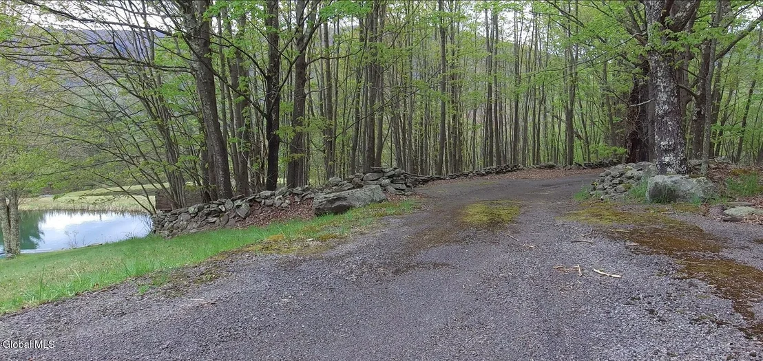 Photo of 184 Cloos Road
