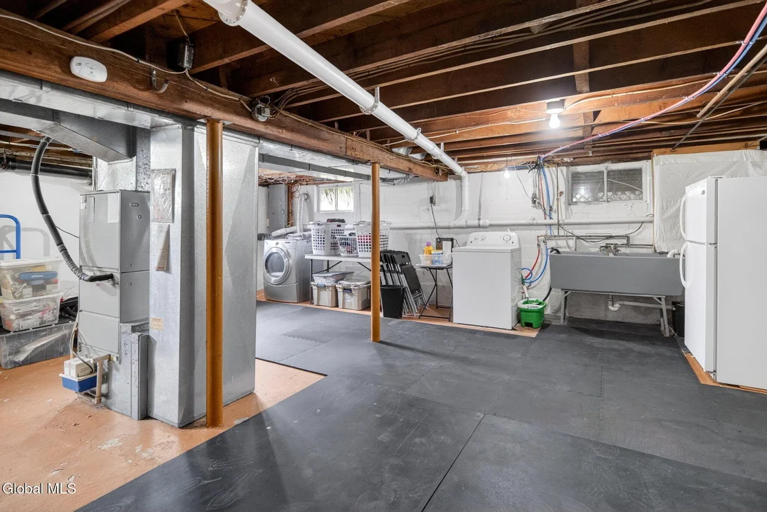 Photo of 32 Puritan Drive