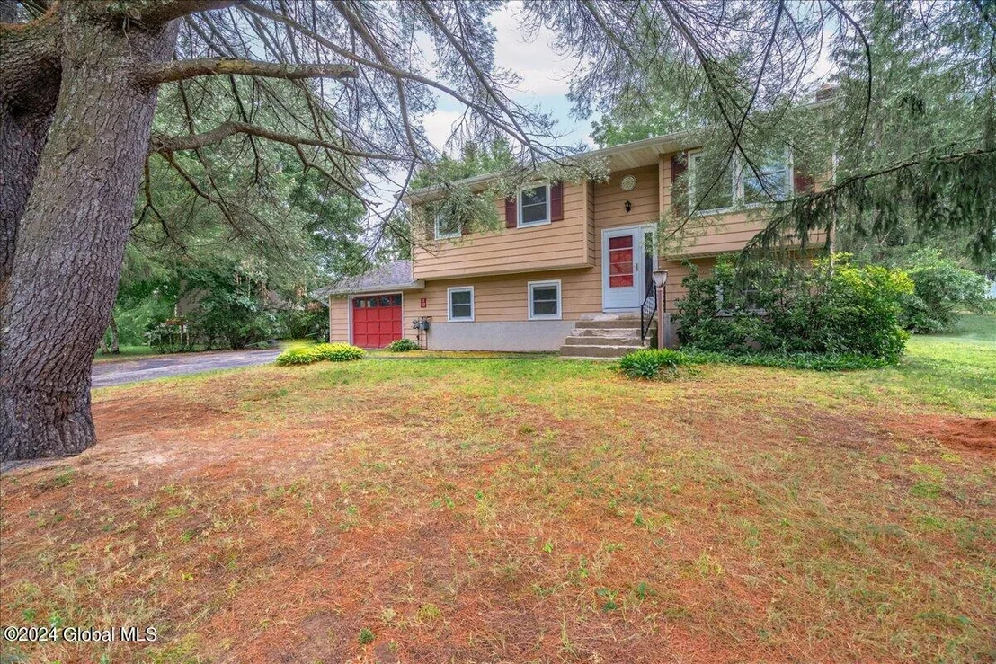 Photo of 38 Cook Circle