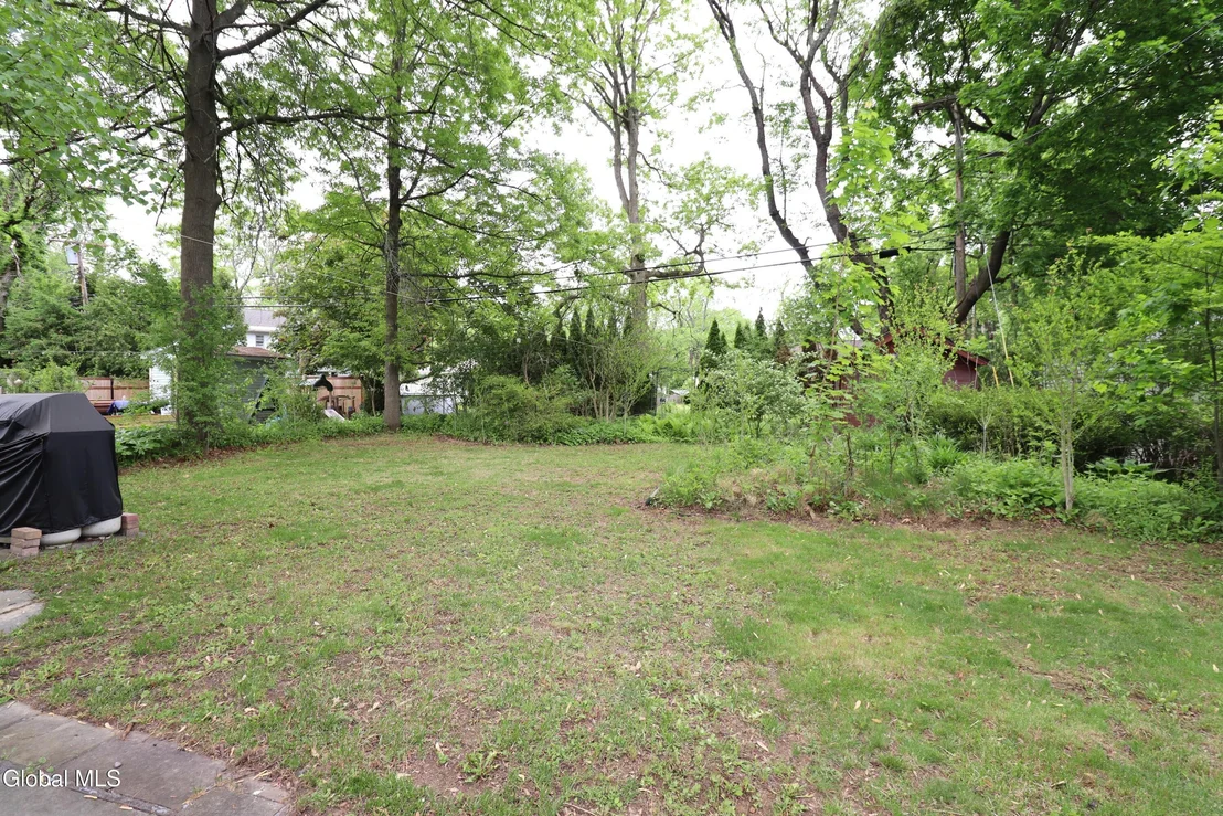Photo of 2132 Niskayuna Drive