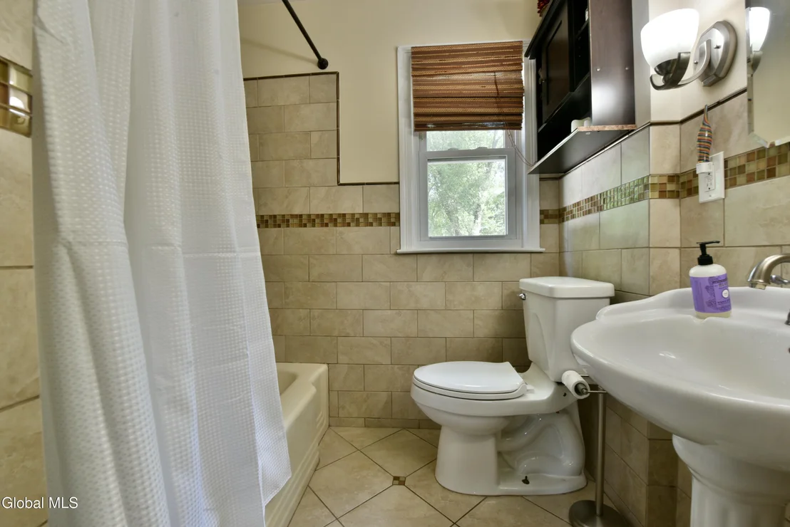 Photo of 69 Gipp Road