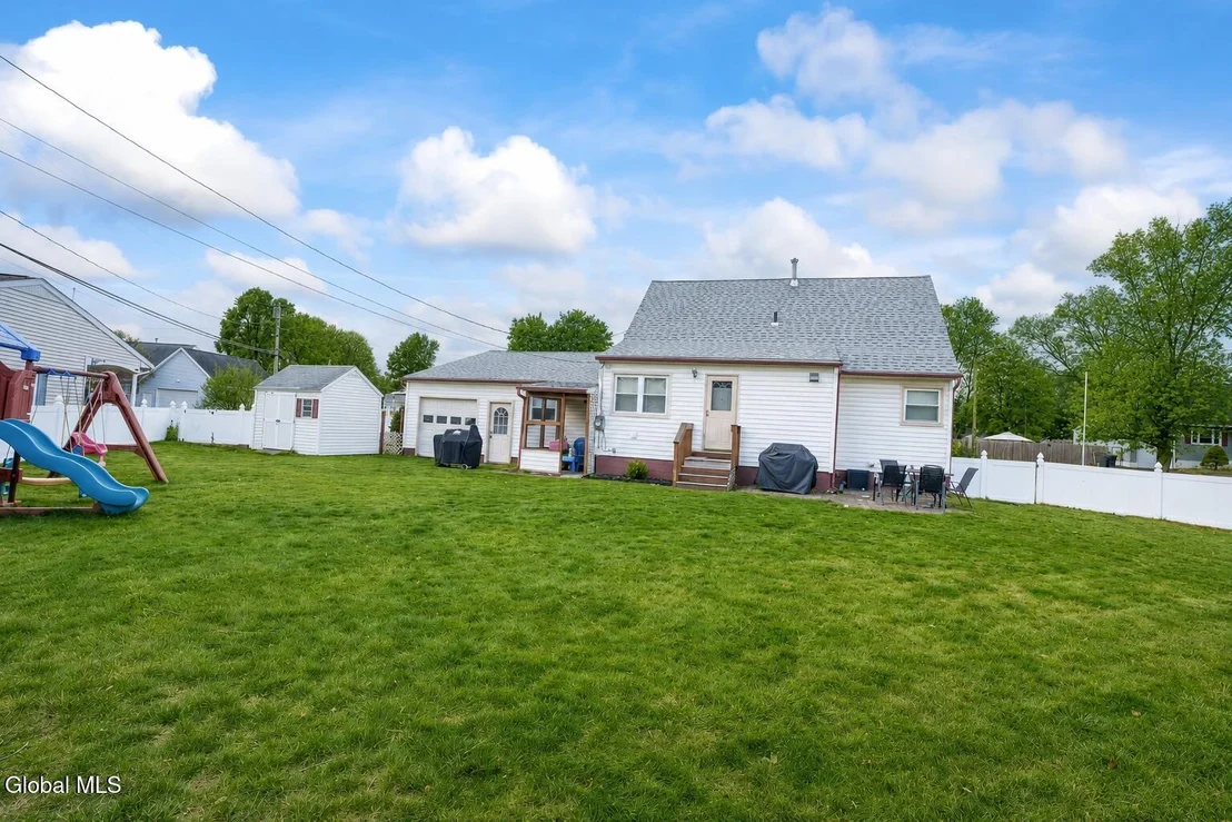 Photo of 10 Tanglewood Road