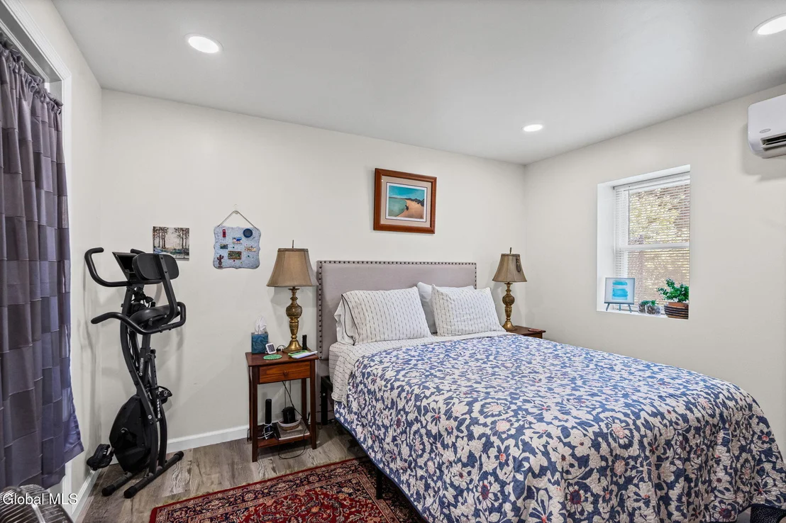 Photo of 6959 Fuller Station Road