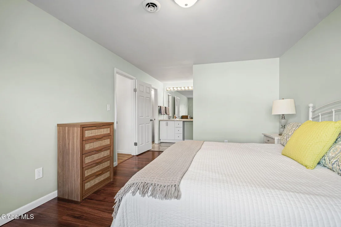 Photo of 702 Cambridge Manor Drive