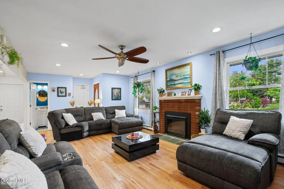 Photo of 19 Sylvan Lane