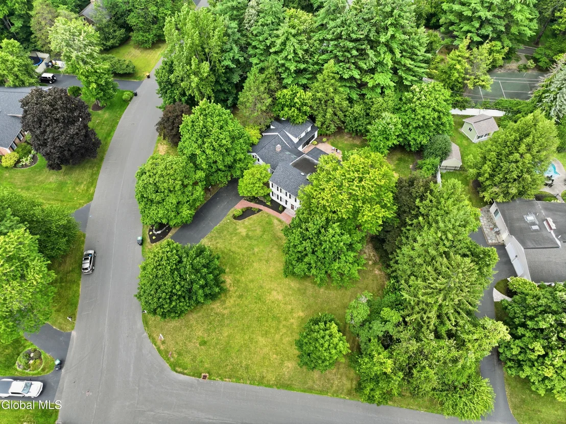 Photo of 5 Beaver Pond Road
