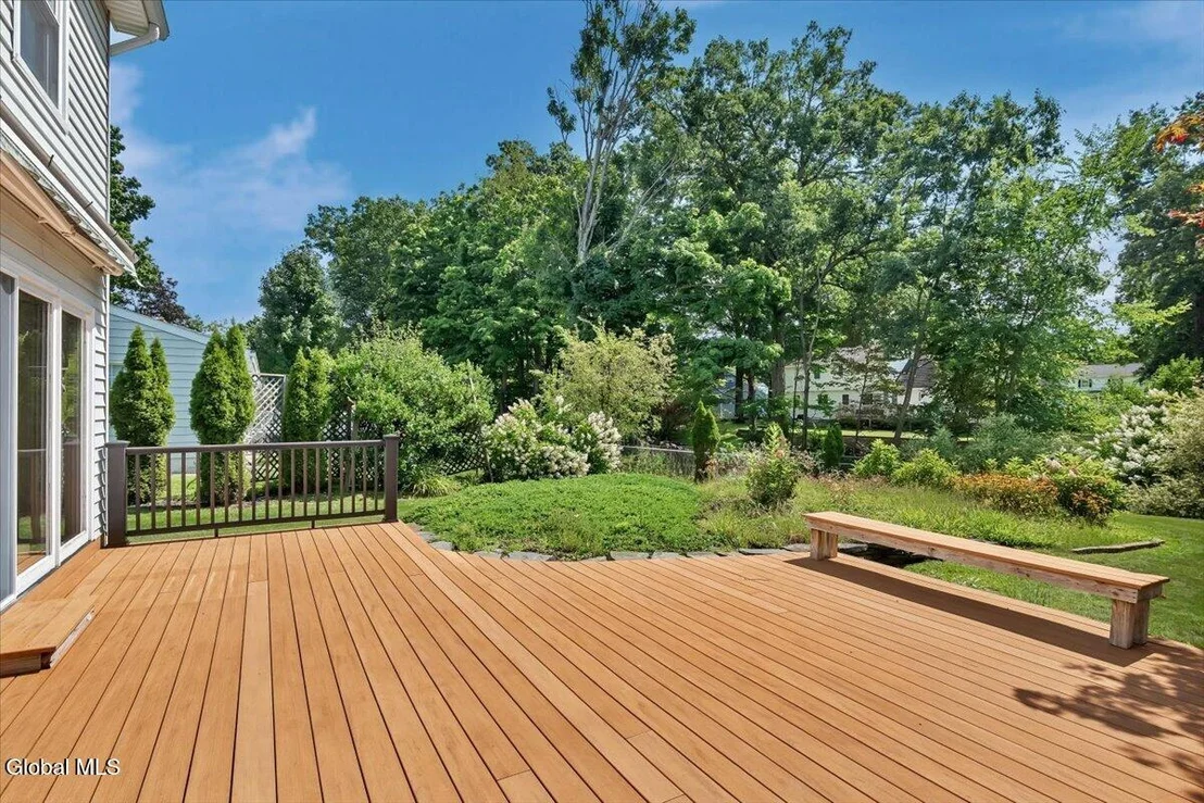 Photo of 109 Oakwood Drive