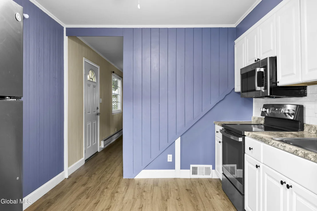 Photo of 1083 Inner Drive