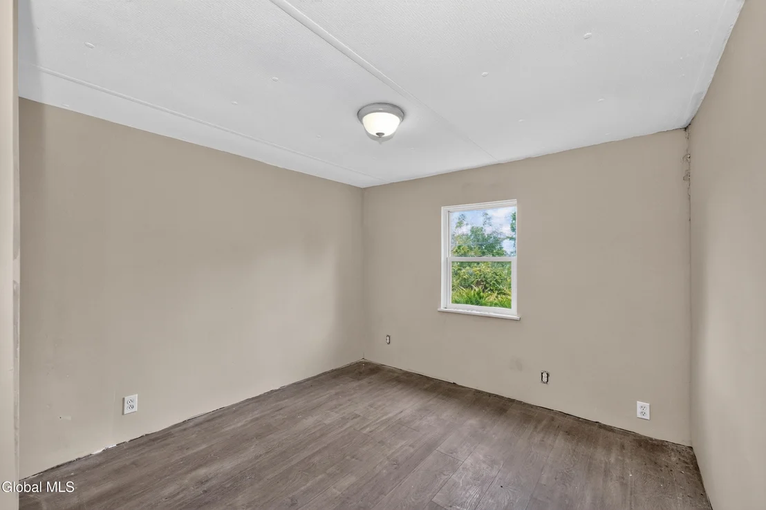 Photo of 683 Knickerbocker Road