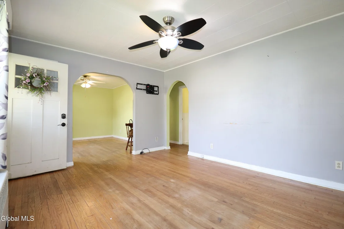 Photo of 2116 Neil Street
