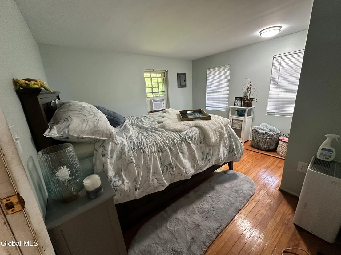 Photo of L27.112 King Road