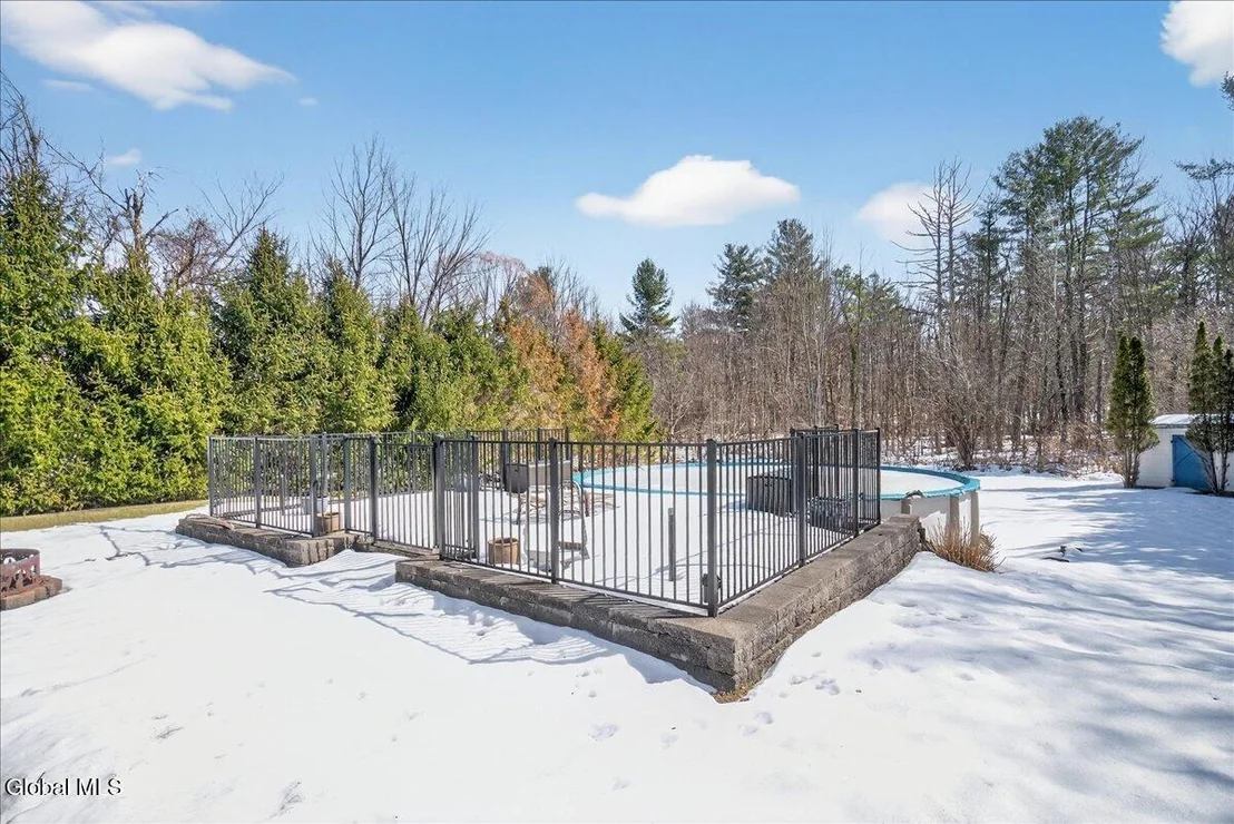 Photo of 221 Droms Road