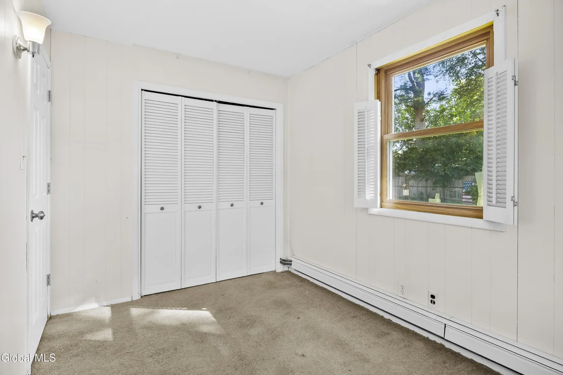 Photo of 1083 Inner Drive