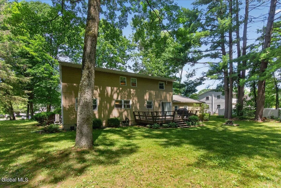 Photo of 8 Cypress Pt