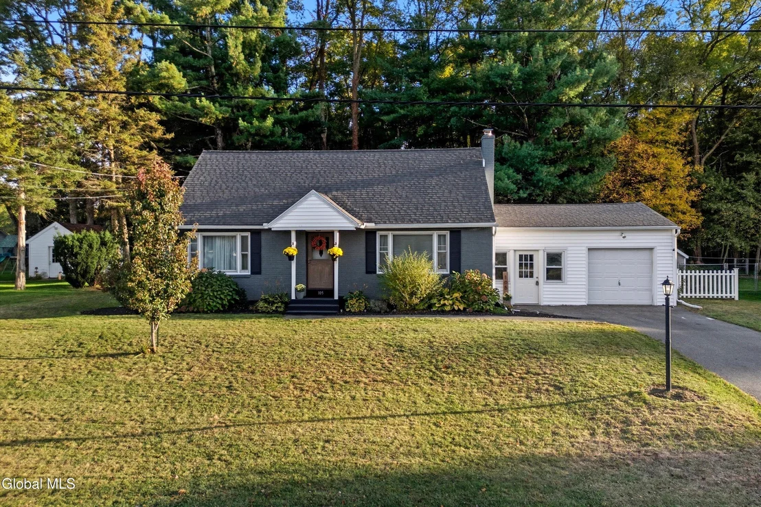 Photo of 105 Lake Drive
