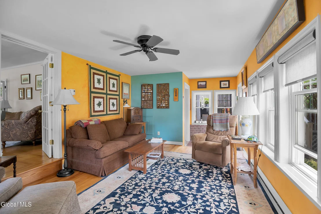 Photo of 723 Sanders Avenue