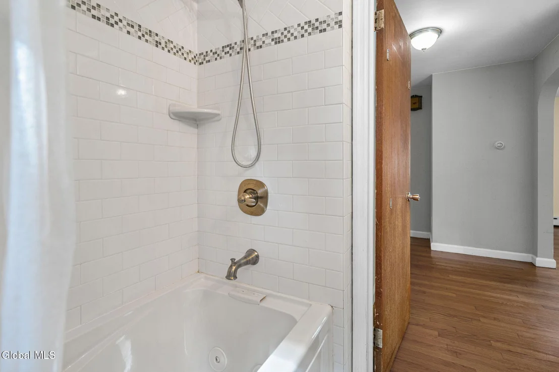 Photo of 3826 Carman Road