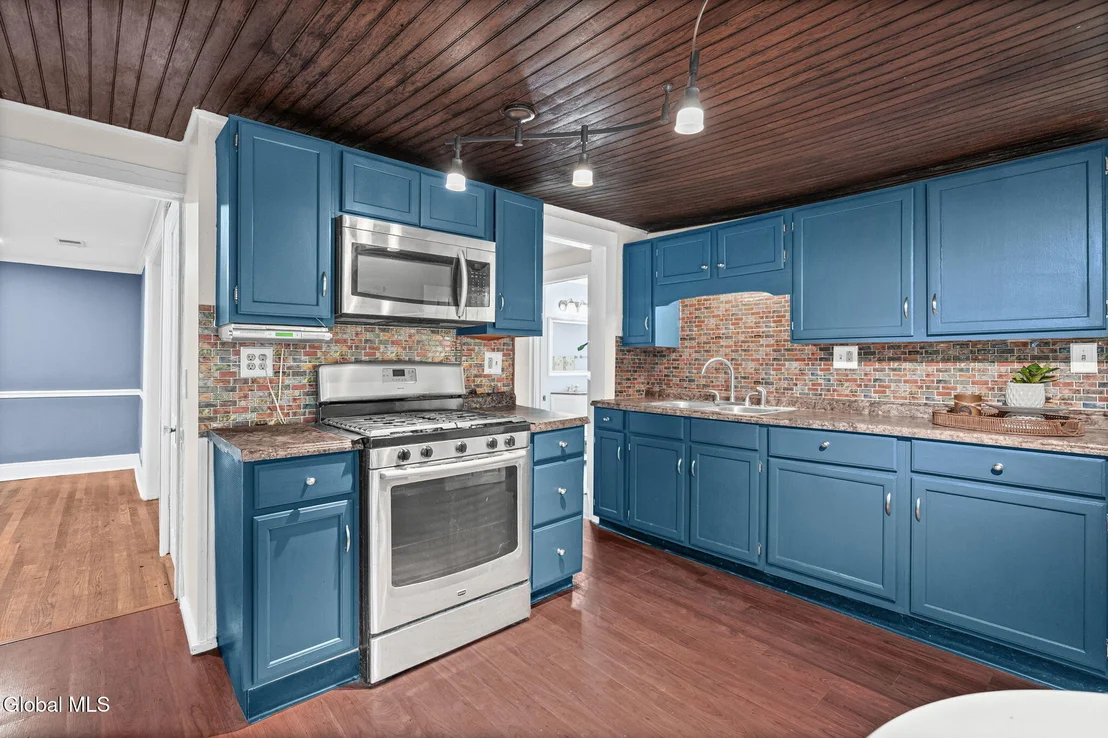 Photo of 43 Scott Avenue