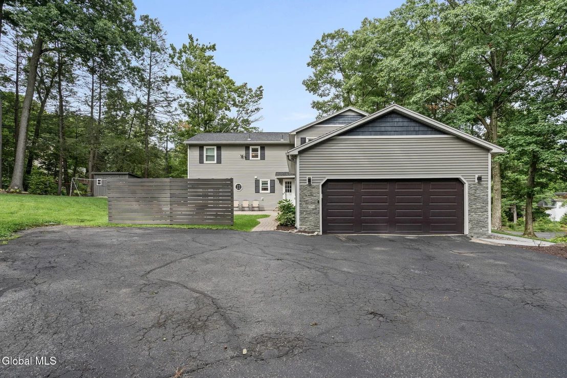 Photo of 2279 Pine Ridge Road