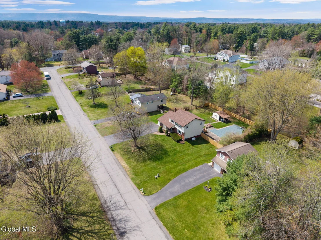 Photo of 5113 Foxwood Drive