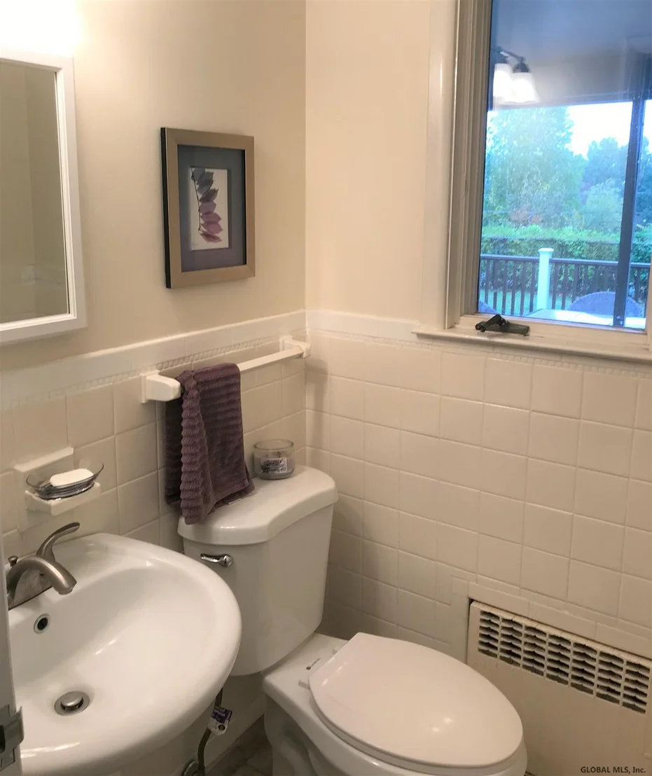 Photo of 120 SHAKER Road
