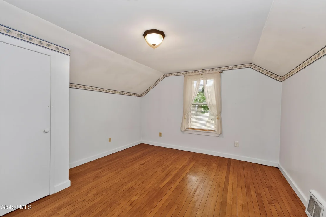 Photo of 32 Sheridan Street