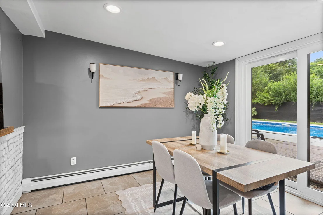 Photo of 1048 Spry Lane