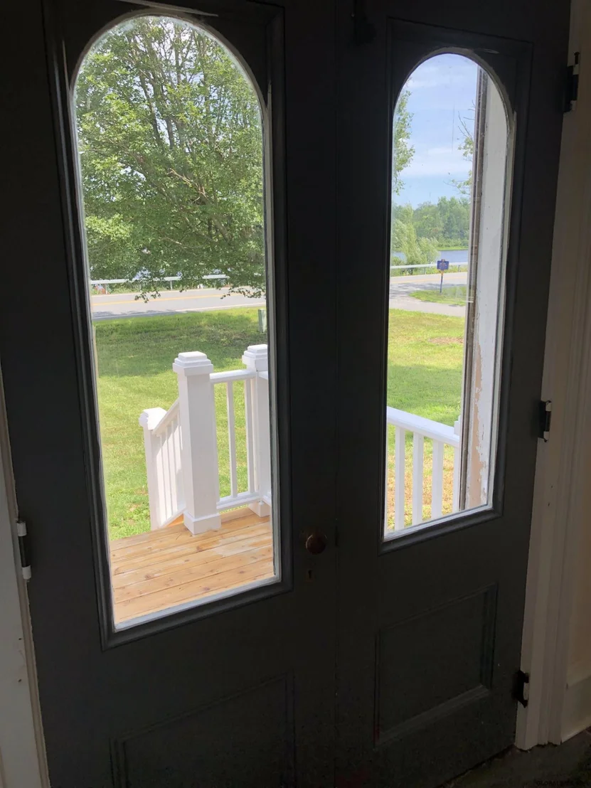 Photo of 1237 W RIVER Road