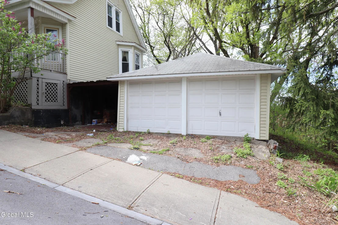 Photo of 10 Daggett Terrace