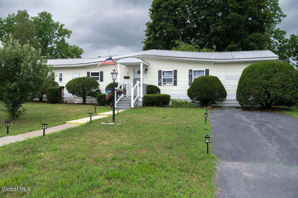 Photo of 309 Ash Street