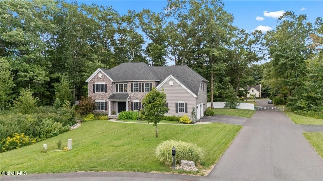 Photo of 76 Tamarack Lane