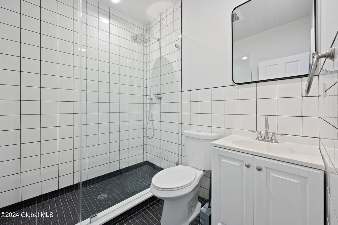 Photo of 5 Wawayanda Place