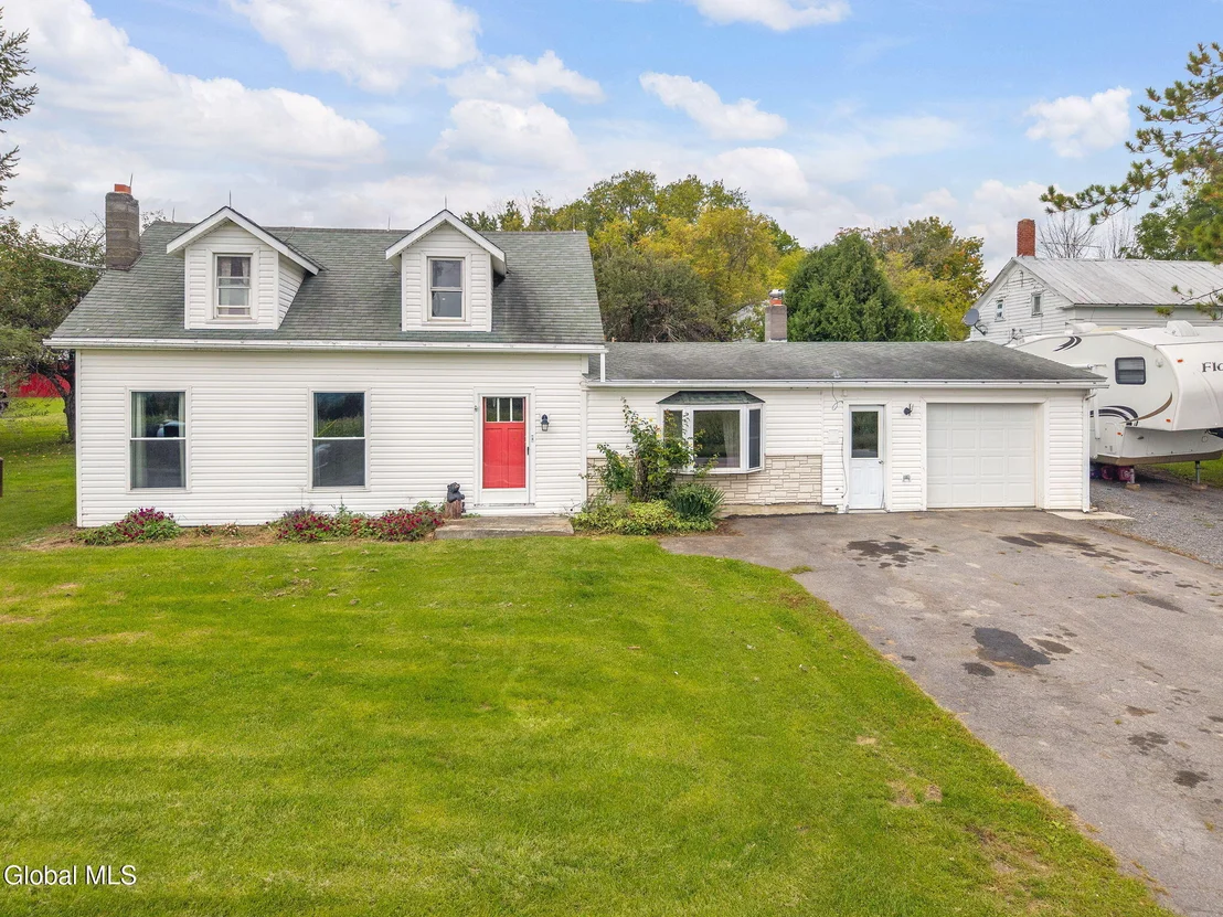 Photo of 223 Grovenors Corners Road