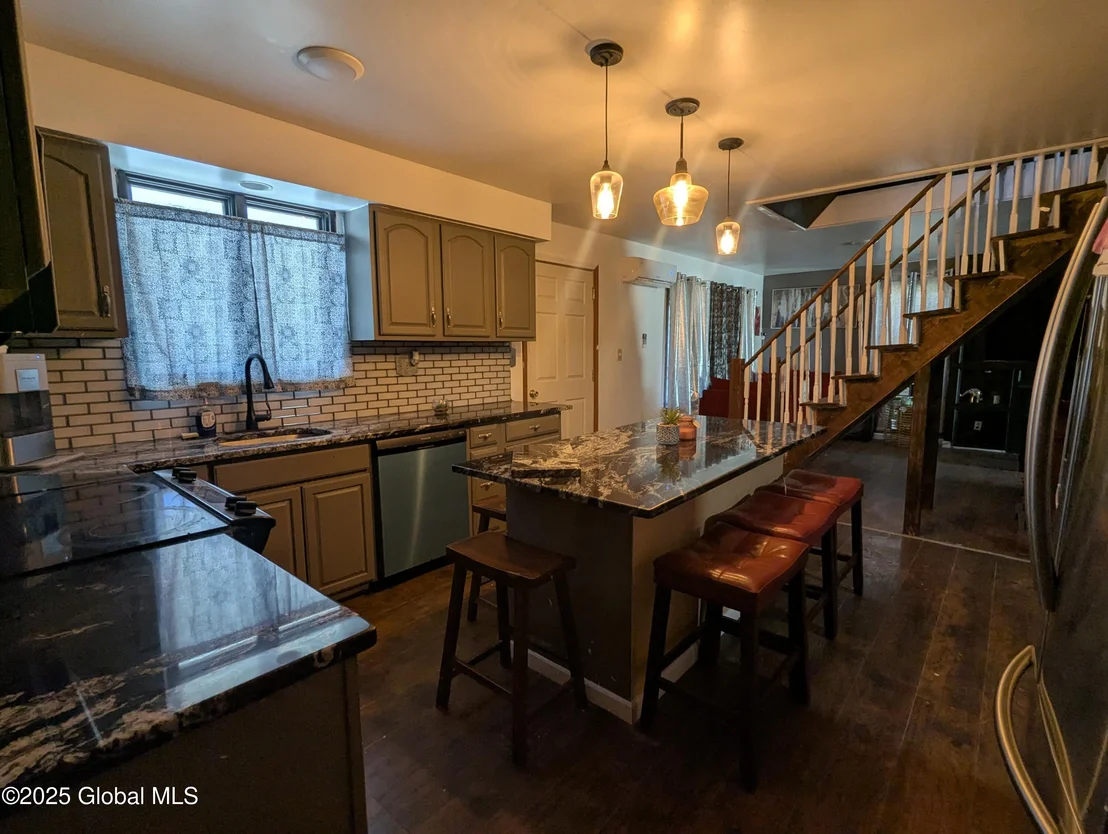 Photo of 14 Princetown Road