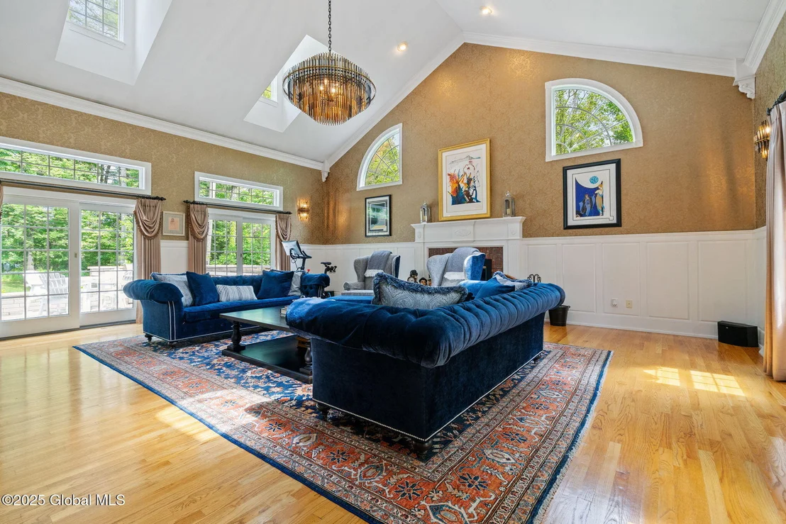Photo of 428 Ridgehill Road