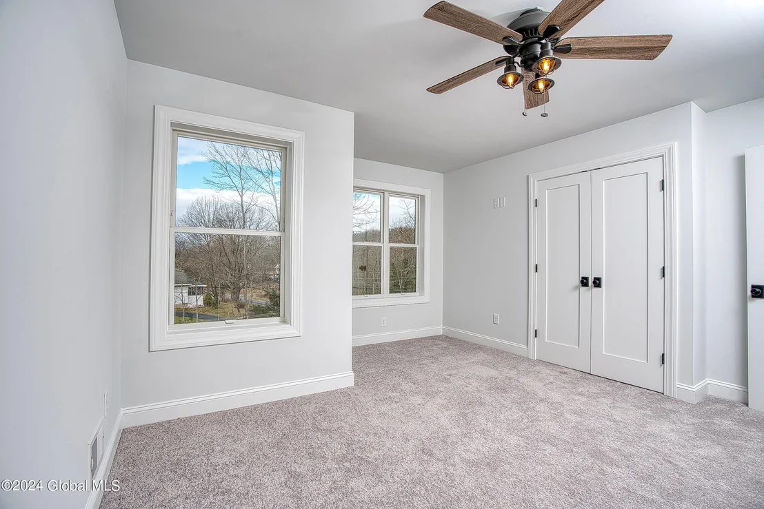 Photo of 245 Sharpe Road
