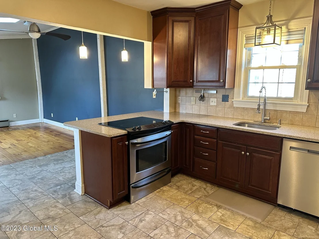 Photo of 14 Berncliff Avenue