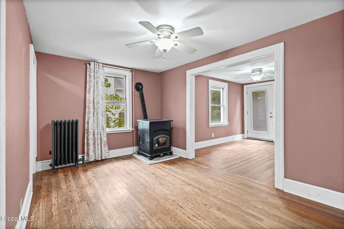 Photo of 43 Scott Avenue