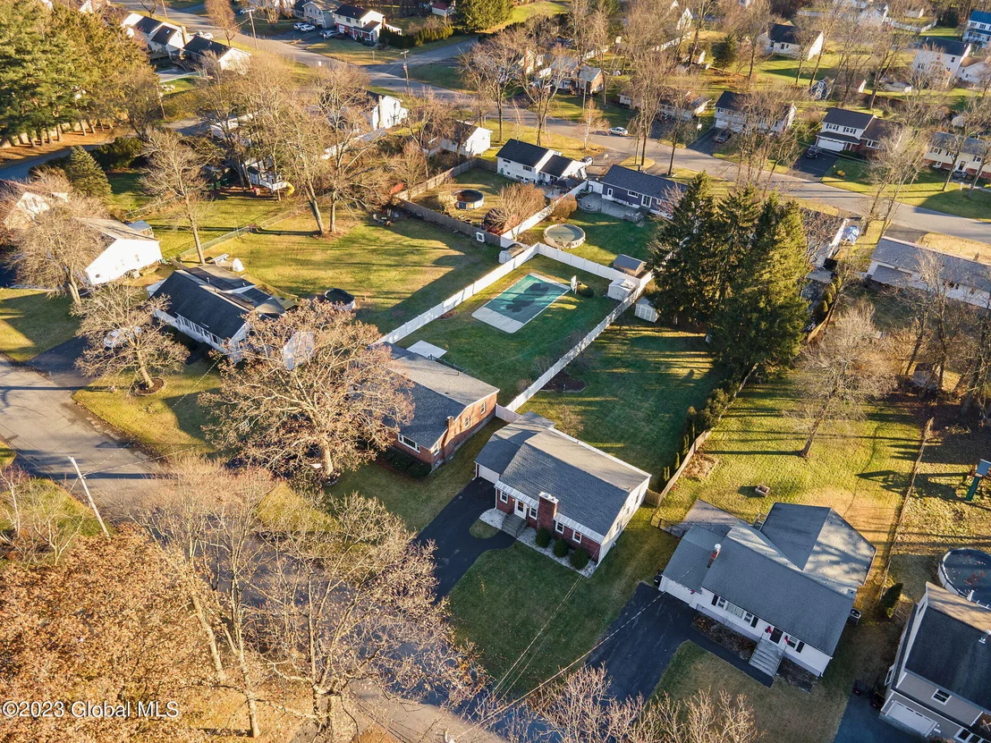 Photo of 41 Bayberry Road