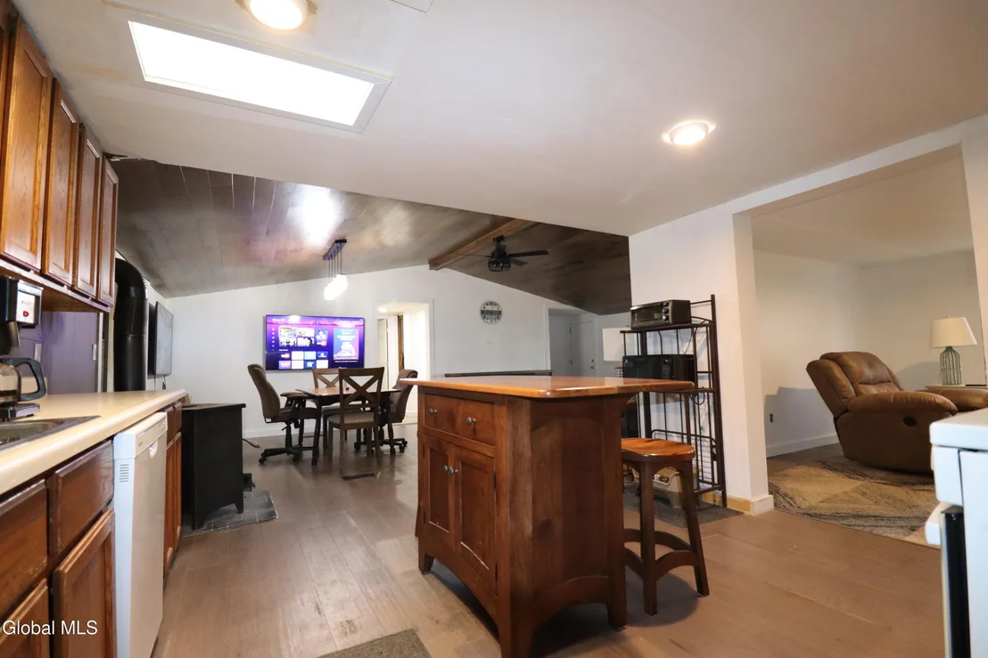 Photo of 48 Comstock Road