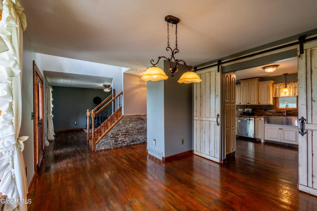 Photo of 31 Safford Road