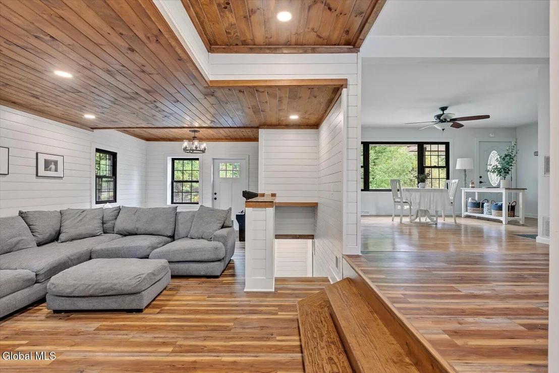 Photo of 317 Closson Road