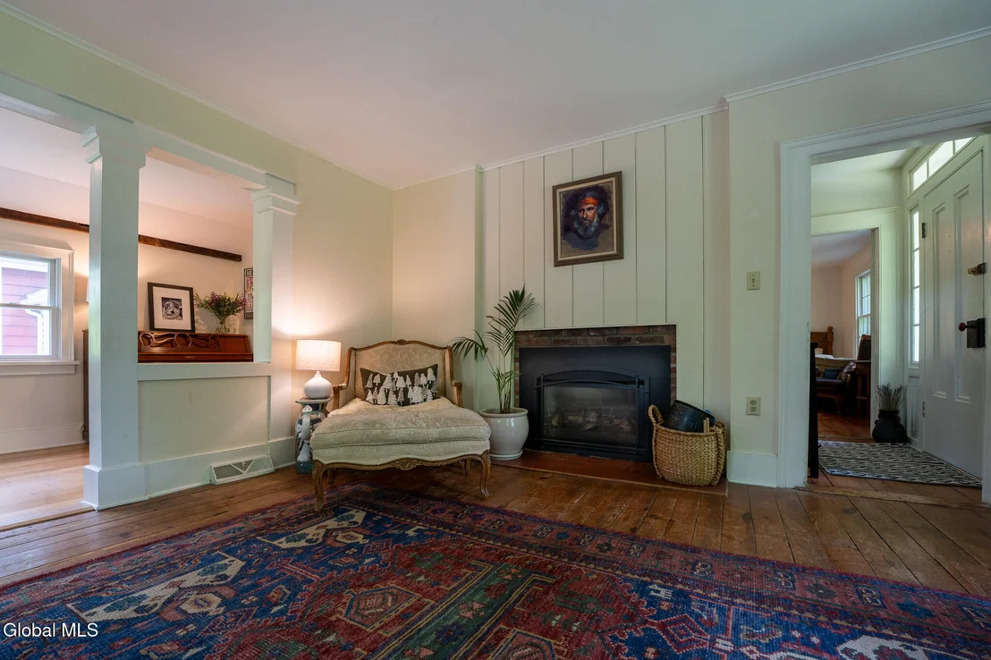 Photo of 1712 Crescent Road