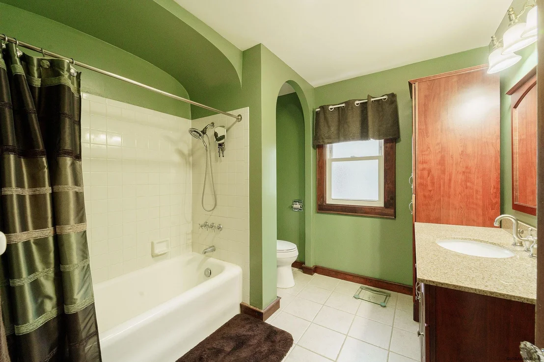Photo of 32 MARWILL Street