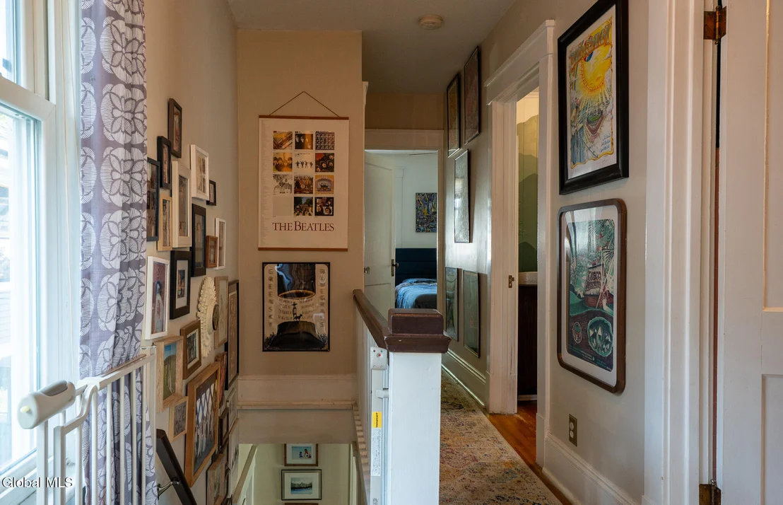 Photo of 20 Forest Avenue