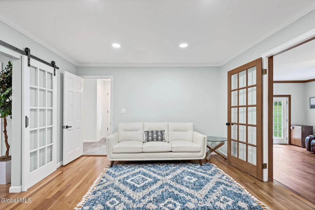Photo of 2279 Pine Ridge Road