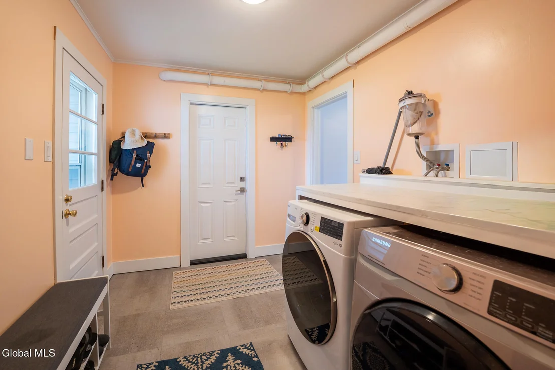 Photo of 1026 Wayne Road