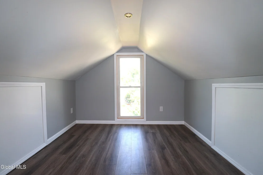 Photo of 319 Melrose Street