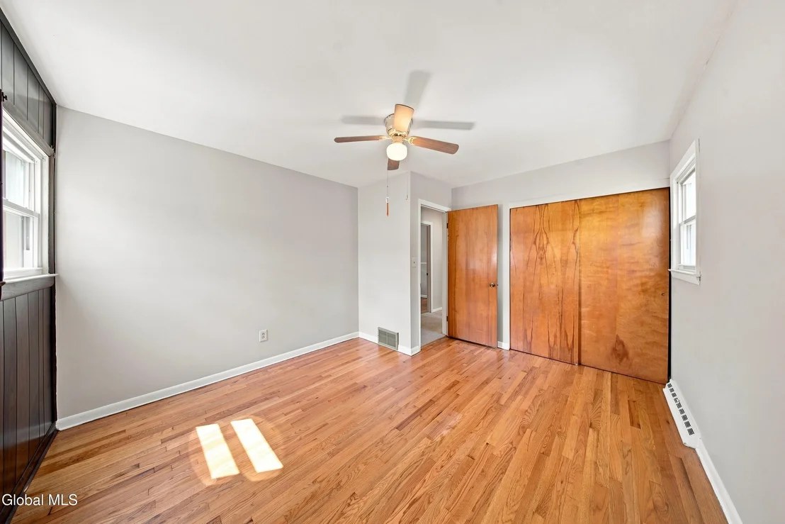 Photo of 4 Pettibone Drive